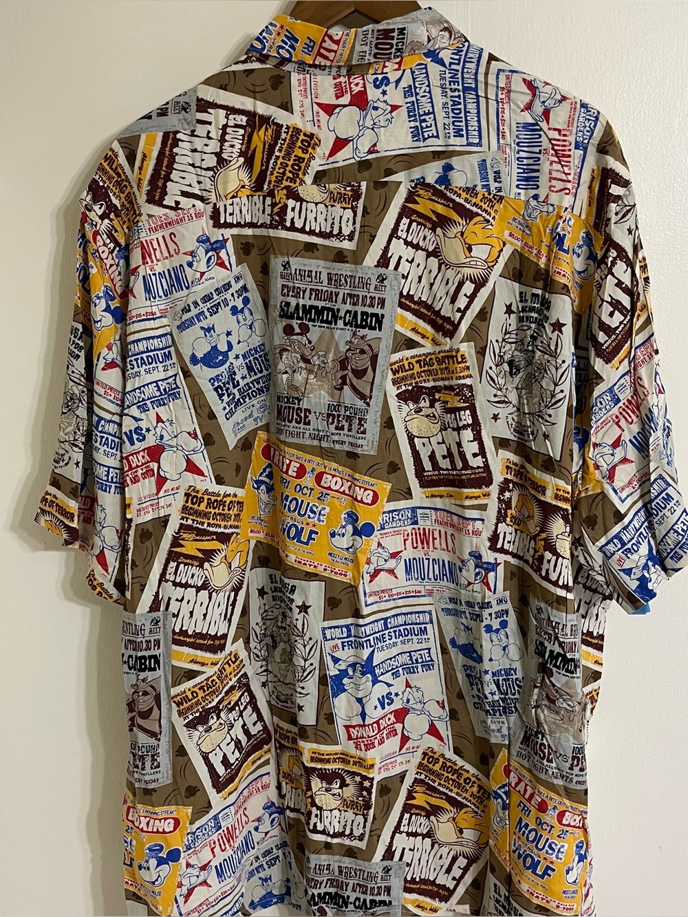 Disney Reyn Spooner Button Up Shirt XXL - Picture 3 of 3